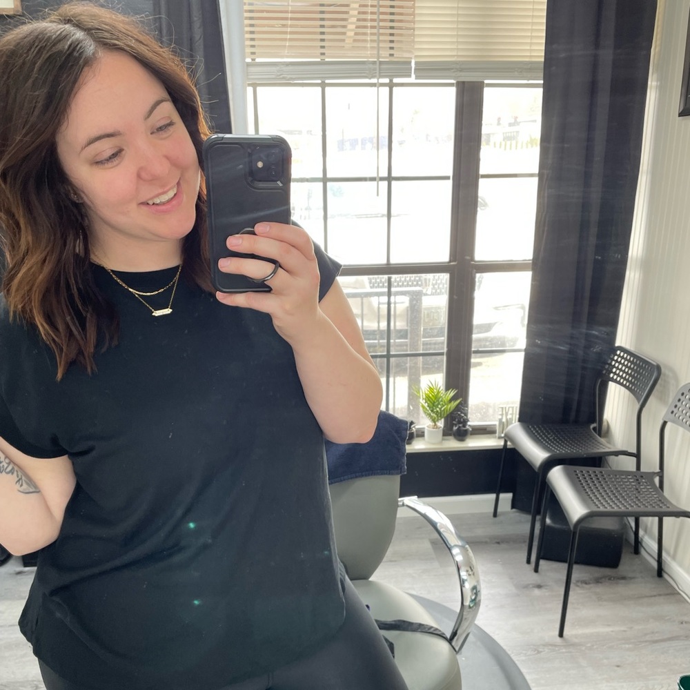 Meet your Posher, Caitlin